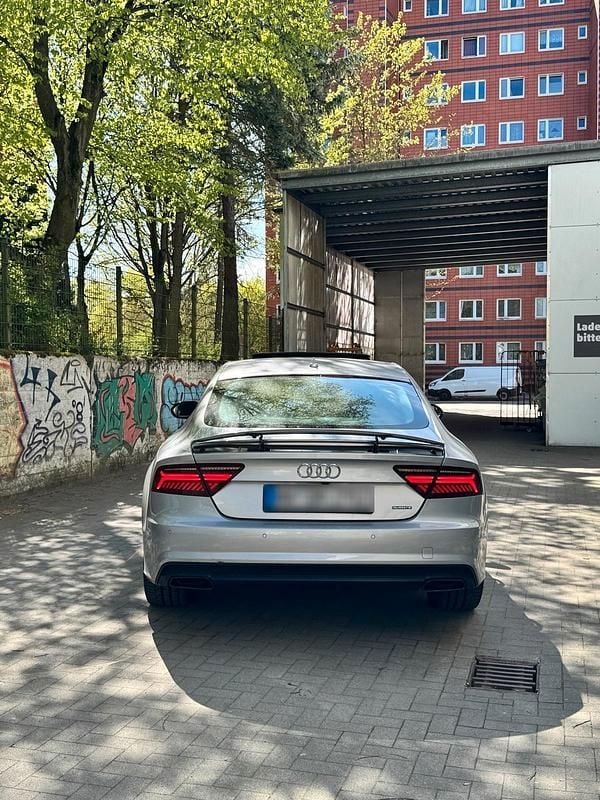 Second-hand Audi A7 Competition 326 CP (239 kW) 2015 Argintiu Hatchback