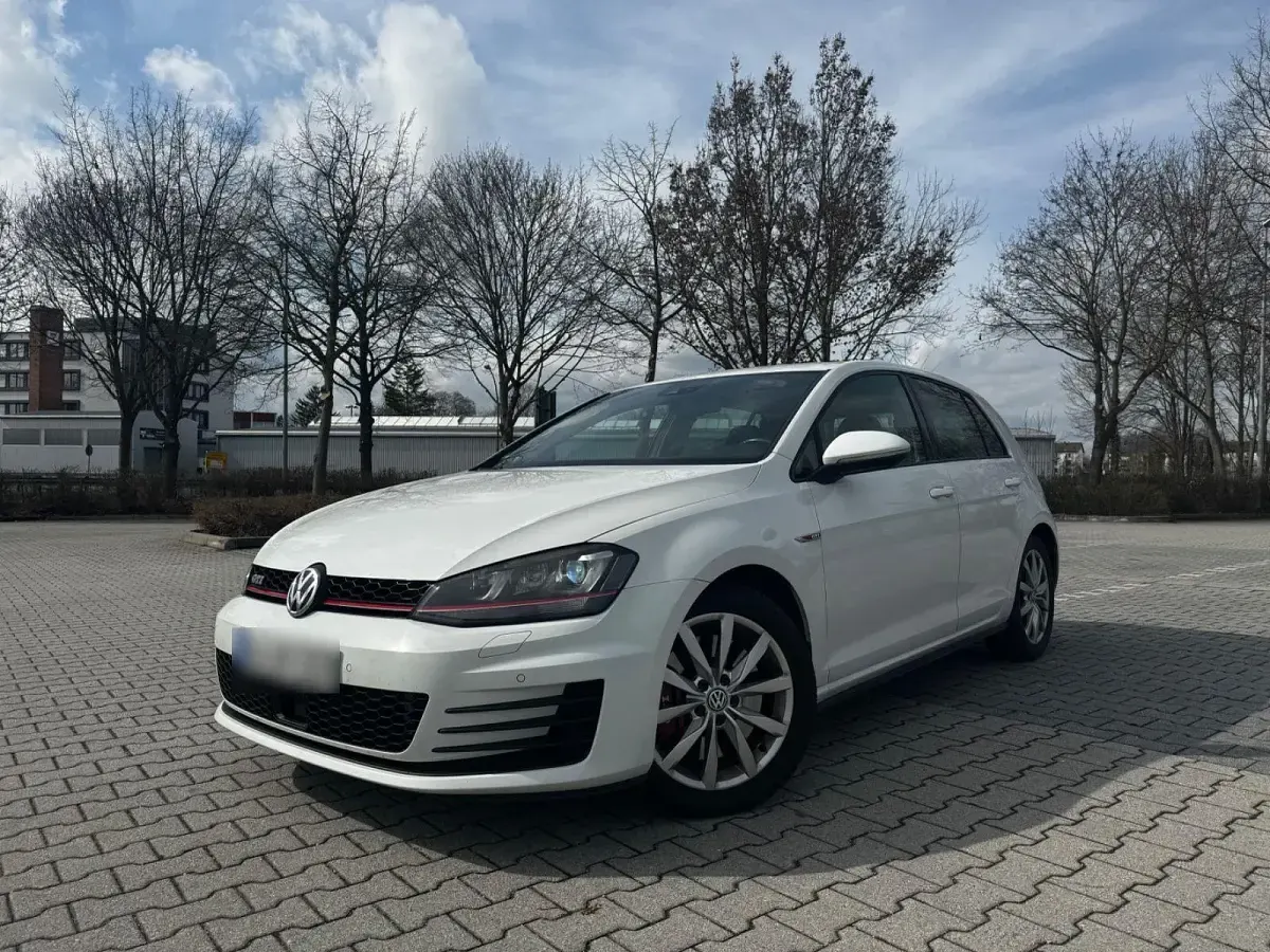Gebraucht VW Golf VII GTI 230 PS (169 kW) 2013 Limousine