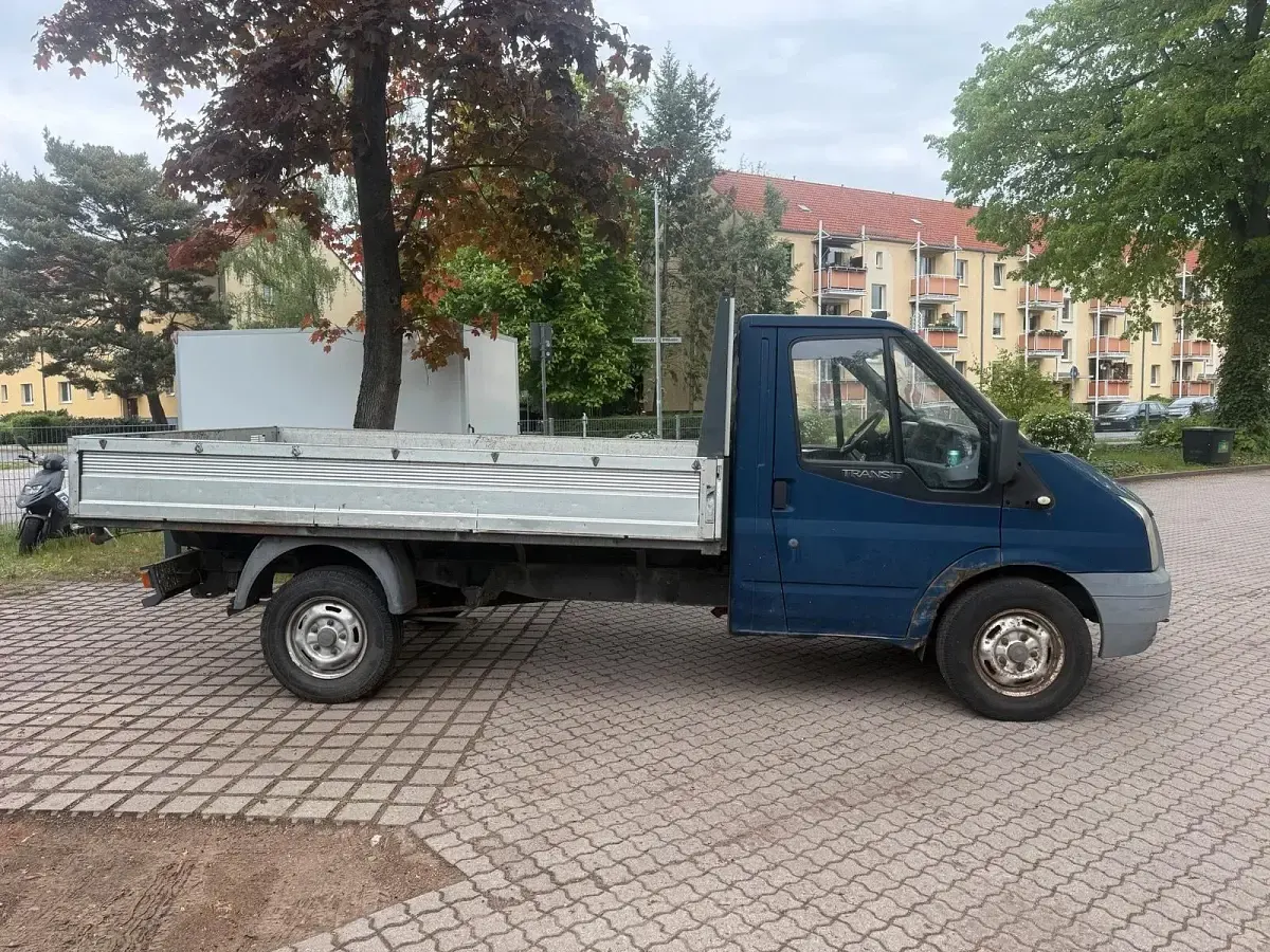 Occasion Ford Transit 101 ch (74 kW) 2007 Bleue Berline