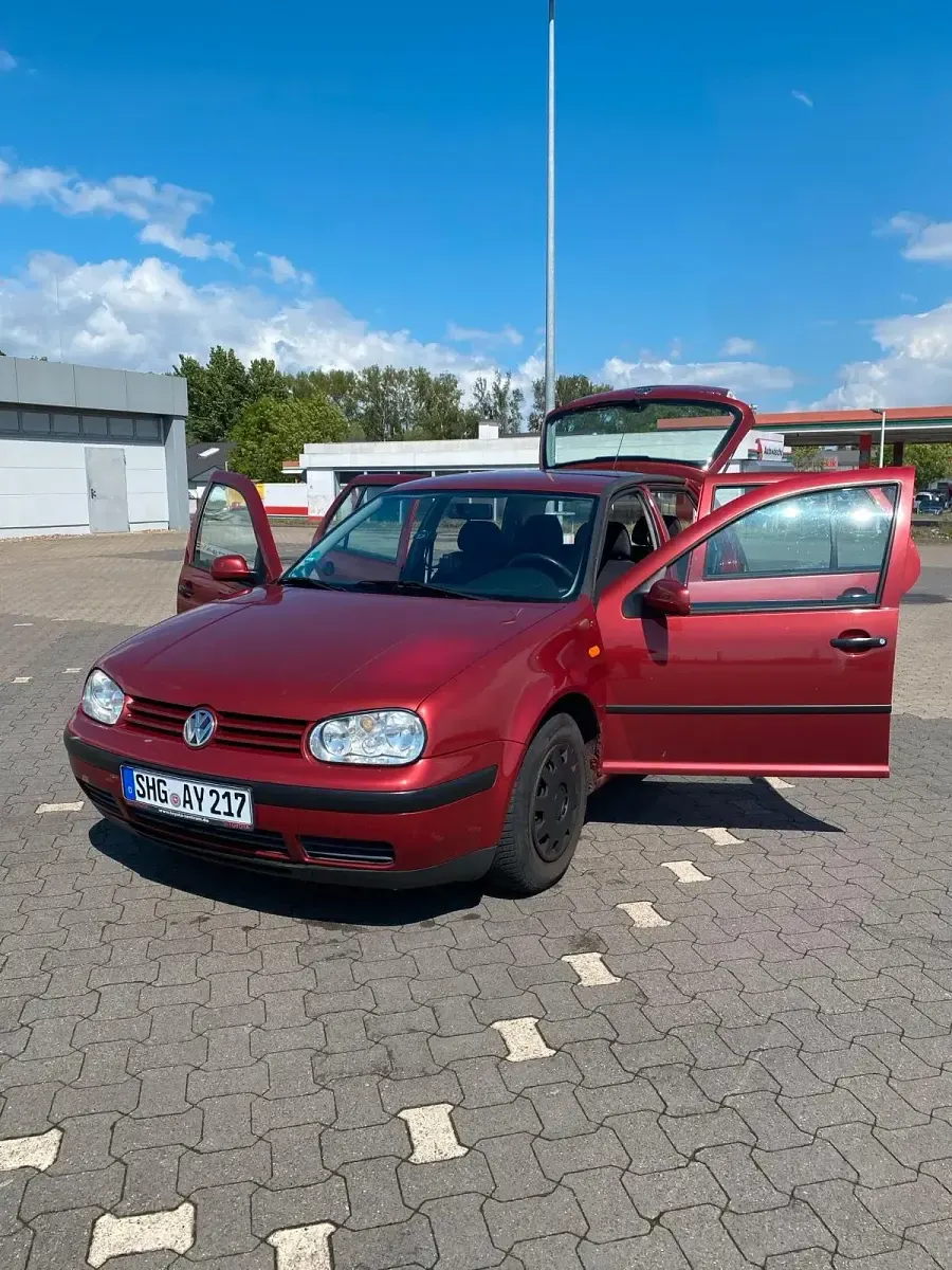 Gebraucht VW Golf IV 102 PS (75 kW) 1999 Rot Kleinwagen