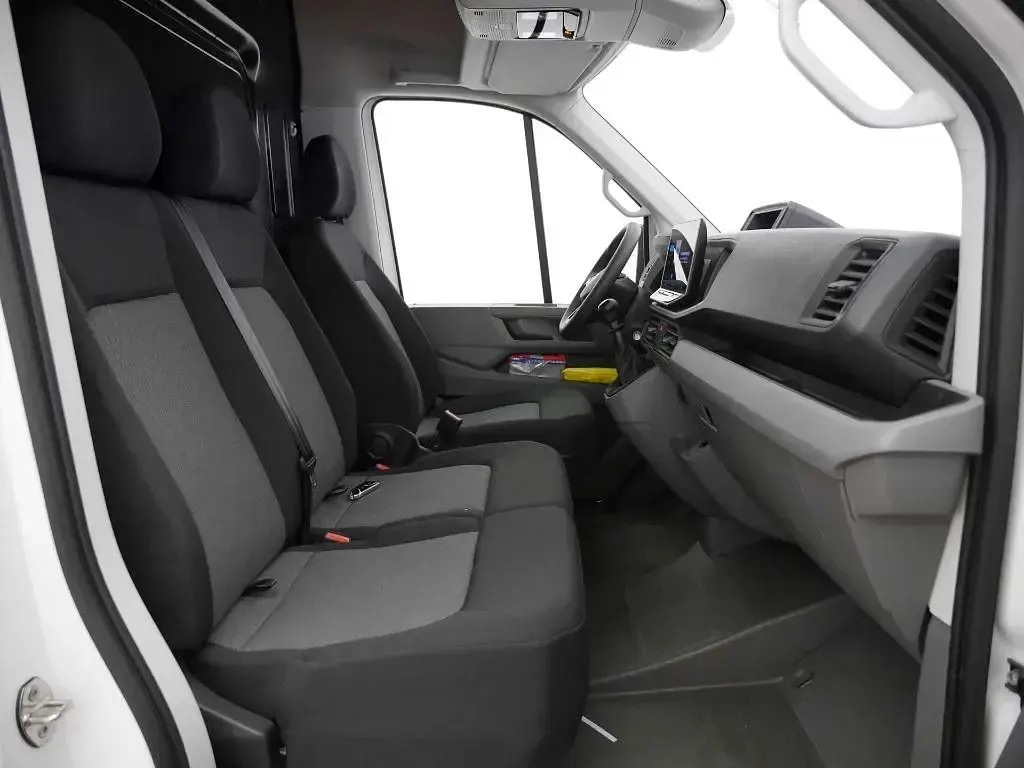 Gebraucht VW Crafter 140 PS (102 kW) 2025 Weiß Van
