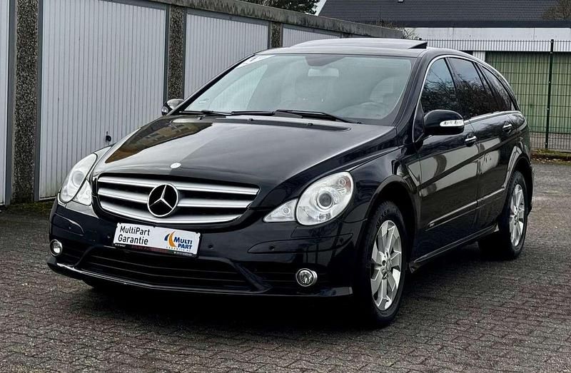 Gebraucht Mercedes R320 224 PS (164 kW) 2009 Schwarz Van / Kleinbus