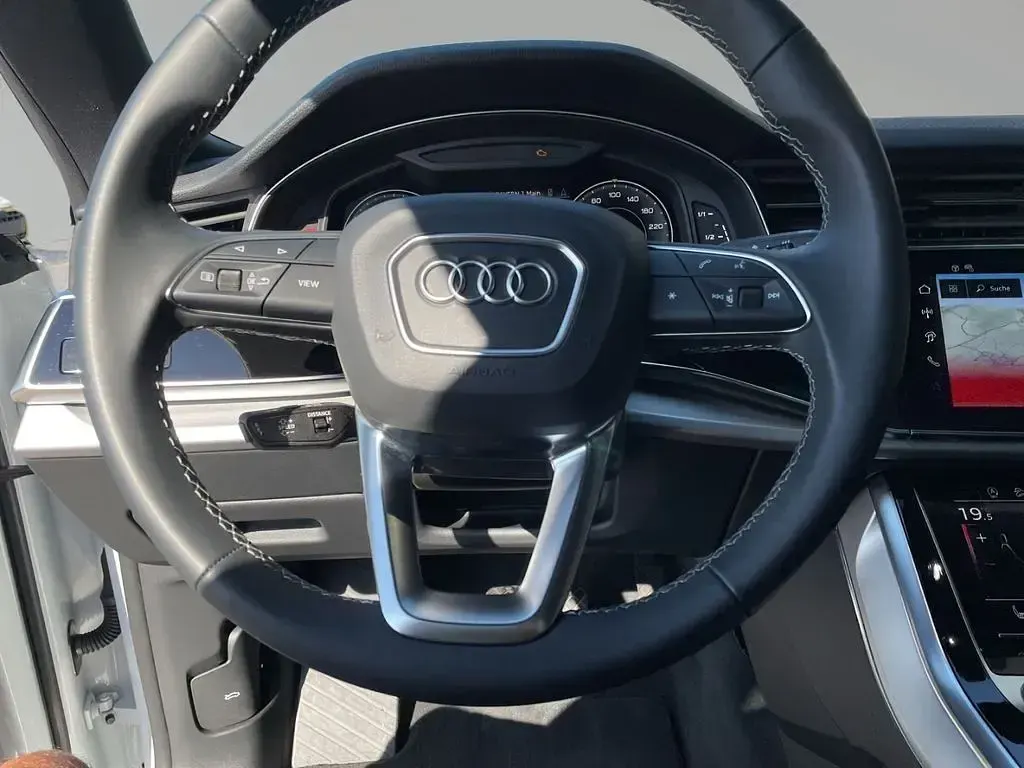 Gebraucht Audi Q8 Design 286 PS (210 kW) 2025 Gletscherweiß metallic SUV