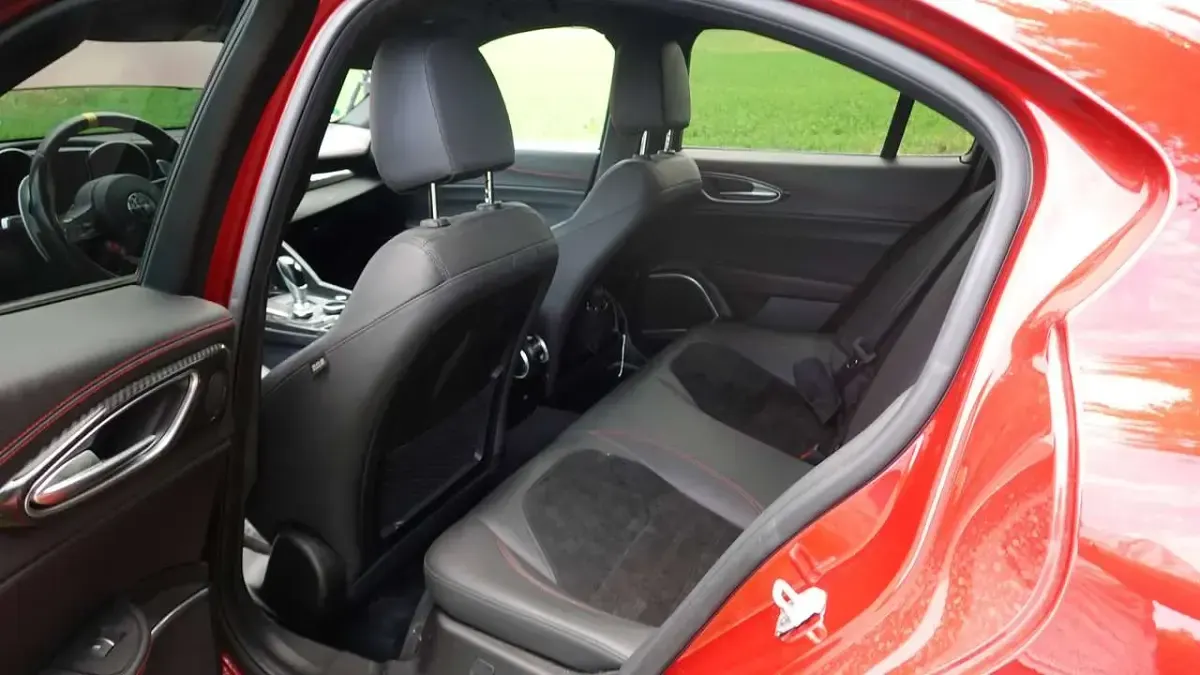 Gebraucht Alfa Romeo Giulia Quadrifoglio 510 PS (375 kW) 2018 Rot Limousine