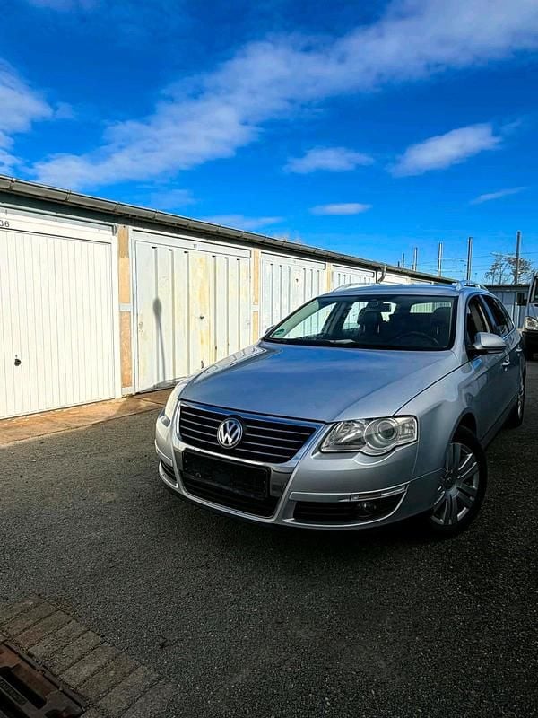 Gebraucht VW Passat 170 PS (125 kW) 2009 Blau Kombi