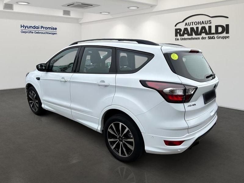 Gebraucht Ford Kuga ST-Line 150 PS (110 kW) 2019 Weiß SUV
