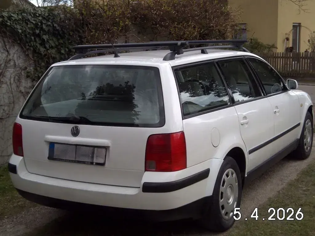 Usata VW Passat Basis 110 CV (80 kW) 1999 Bianco Station wagon