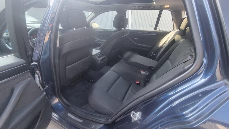 Gebraucht BMW 520 184 PS (135 kW) 2010 Blau Kombi