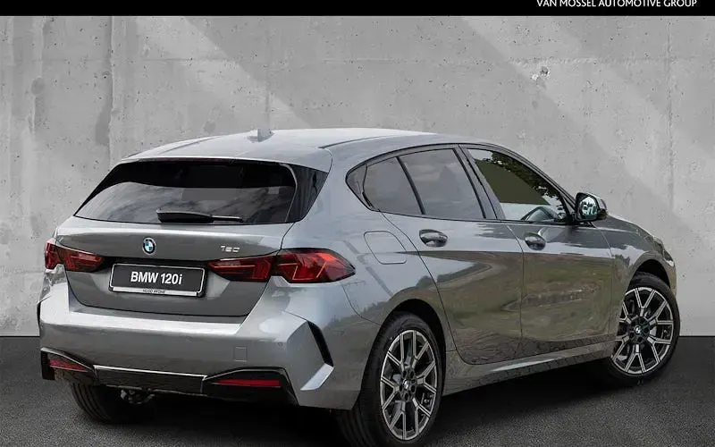 Brugt BMW 120 Performance 170 HK (125 kW) 2024 Grå Hatchback