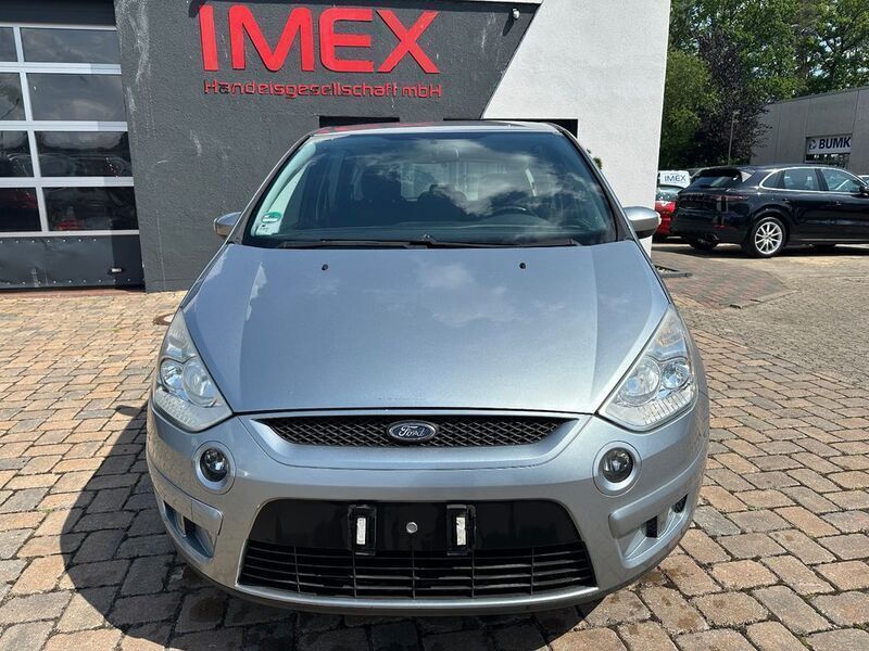 Silber Gebraucht 2008 Ford S-MAX Trend Van / Kleinbus | 2.499 € (Fairer Preis) - Bild 1/4