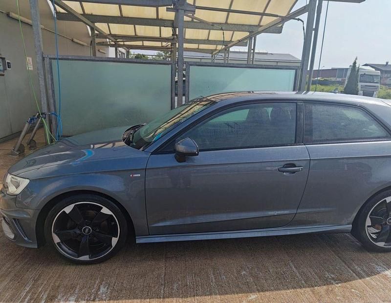 Gebraucht Audi A3 S-Line 150 PS (110 kW) 2014 Grau Limousine