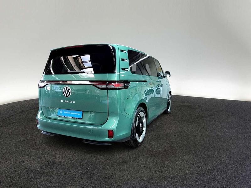 Gebraucht VW ID. Buzz Pro 210 kW (286 PS) 2025 Bay leaf green metallic Van / Kleinbus