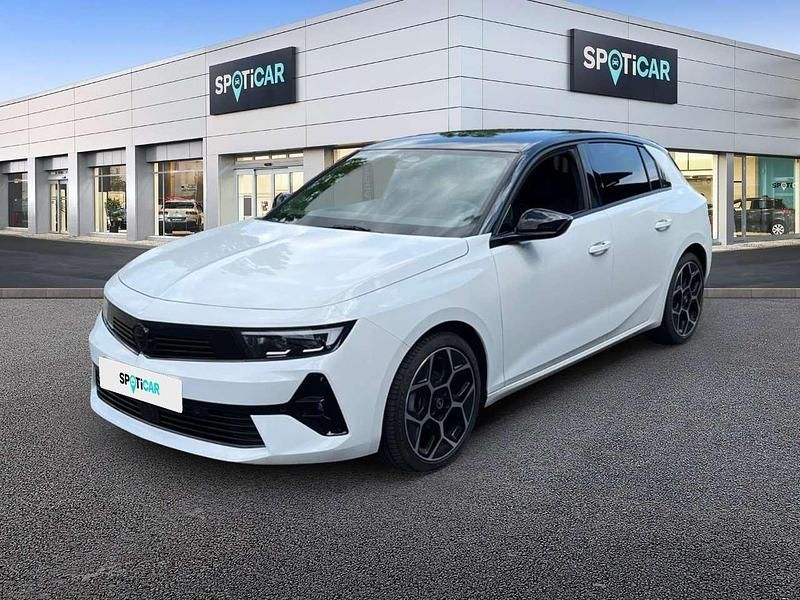 Jade weiß Gebraucht 2024 Opel Astra Limousine | 24.990 € (Guter Preis) - Bild 1/4
