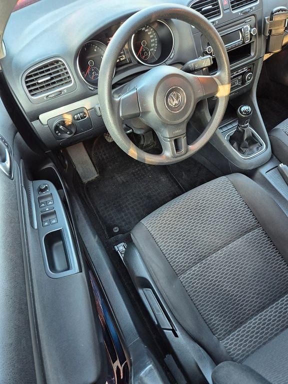 Gebraucht VW Golf VII Trendline 105 PS (77 kW) 2013 Blau Kombi