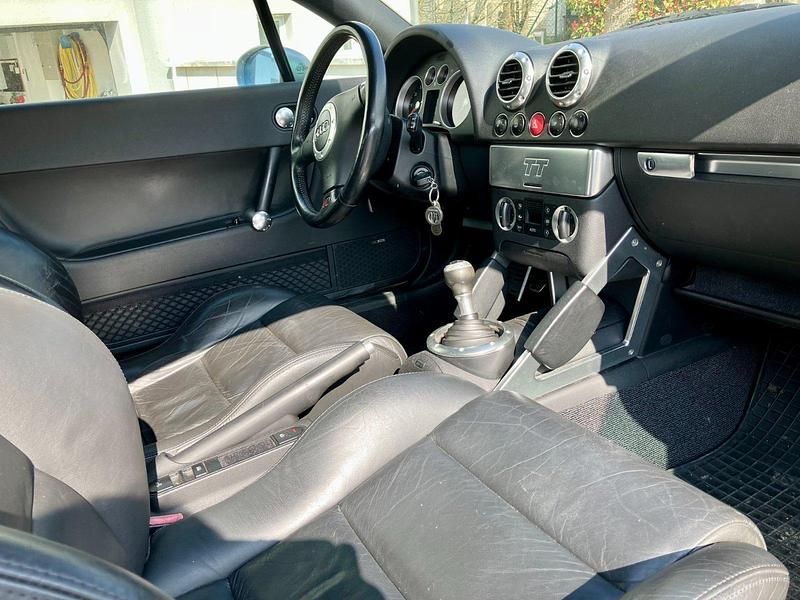 Gebraucht Audi TT Roadster 180 PS (132 kW) 2000 Silber Cabrio