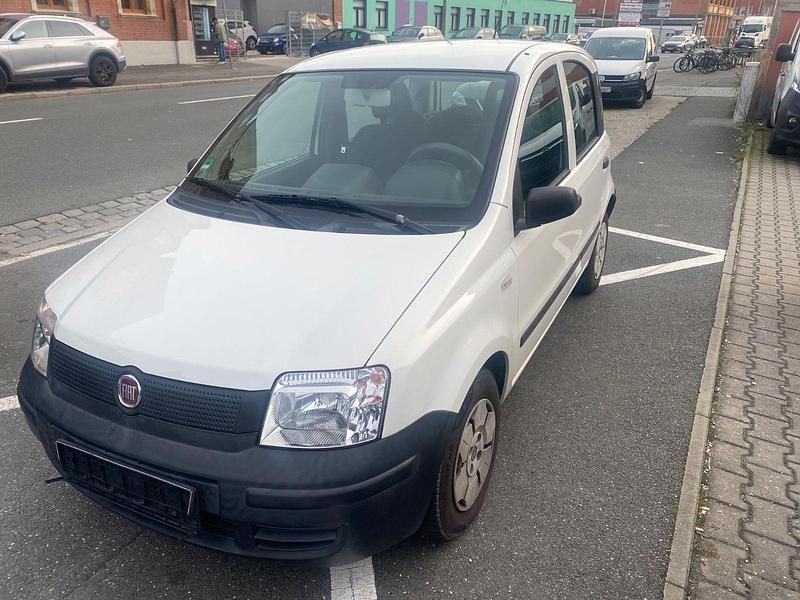 Weiß Gebraucht 2009 Fiat Panda Active Kleinwagen | 2.550 € (Fairer Preis) - Bild 1/4