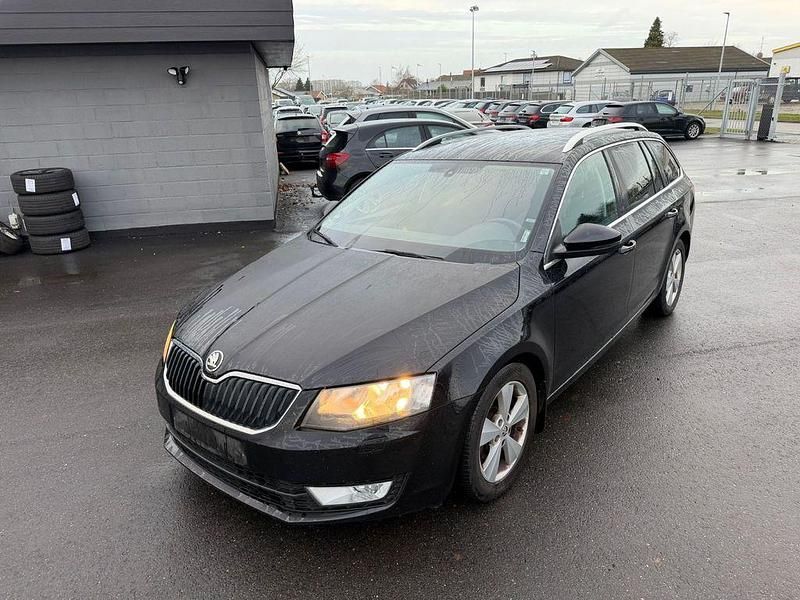 Schwarz Gebraucht 2014 Skoda Octavia Elegance Kombi | 4.000 € (Superpreis) - Bild 1/4