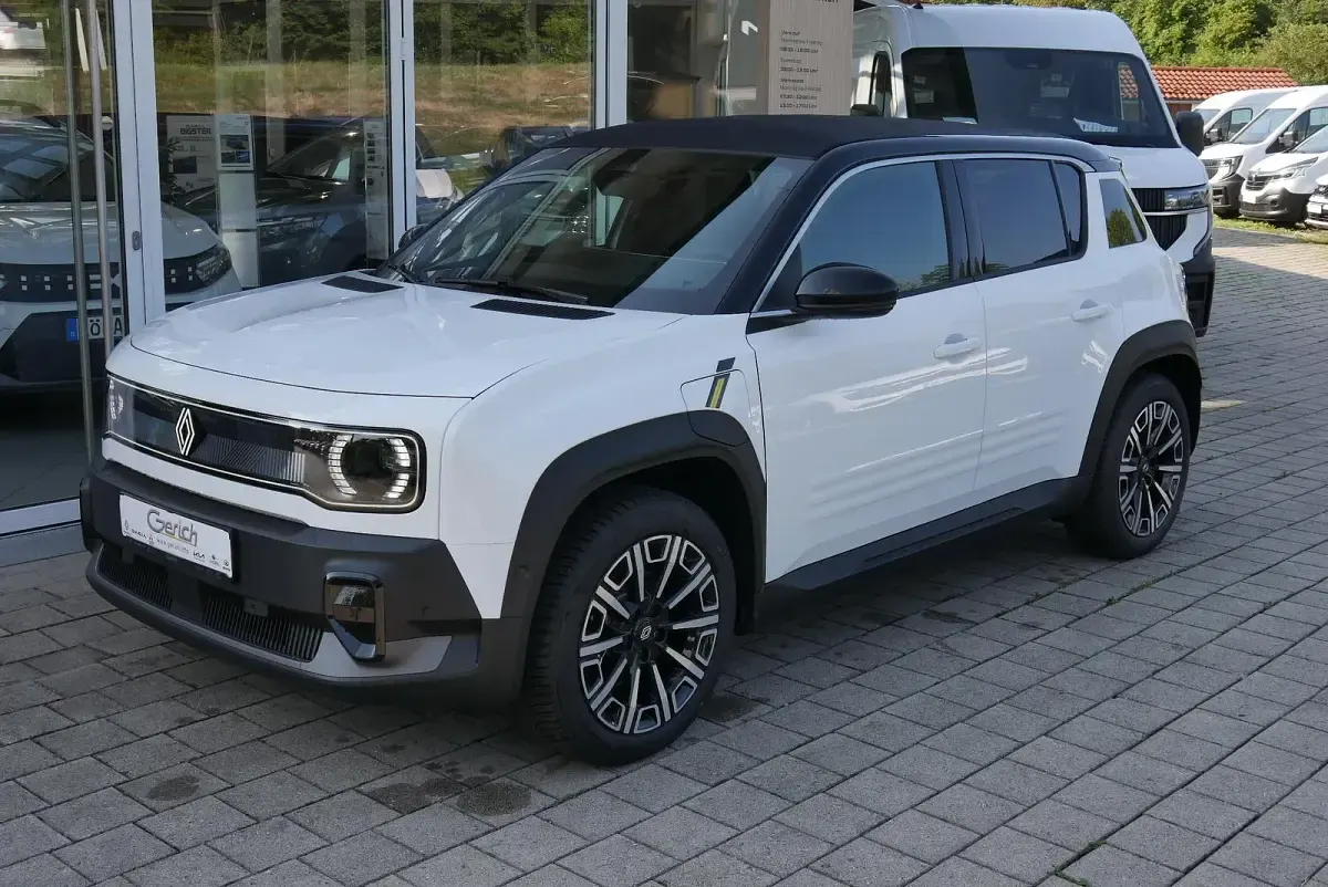 Gebraucht Renault 4 E-Tech Iconic 77 kW (106 PS) 2026 SUV