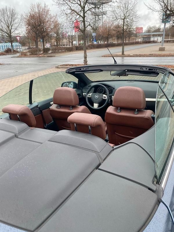 Gebraucht Opel Astra Cabriolet 125 PS (91 kW) 2006 Grün Cabrio