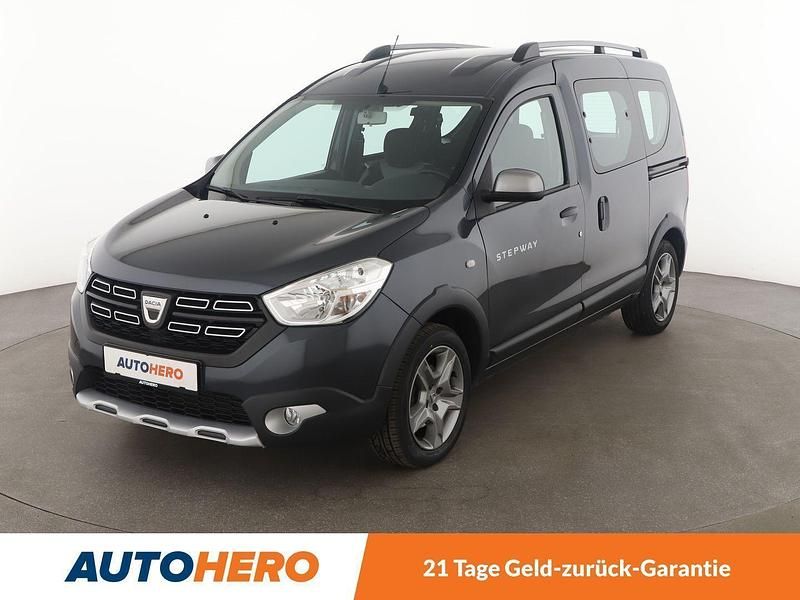Grau Gebraucht 2020 Dacia Dokker Stepway Van | 16.660 € (Fairer Preis) - Bild 1/3