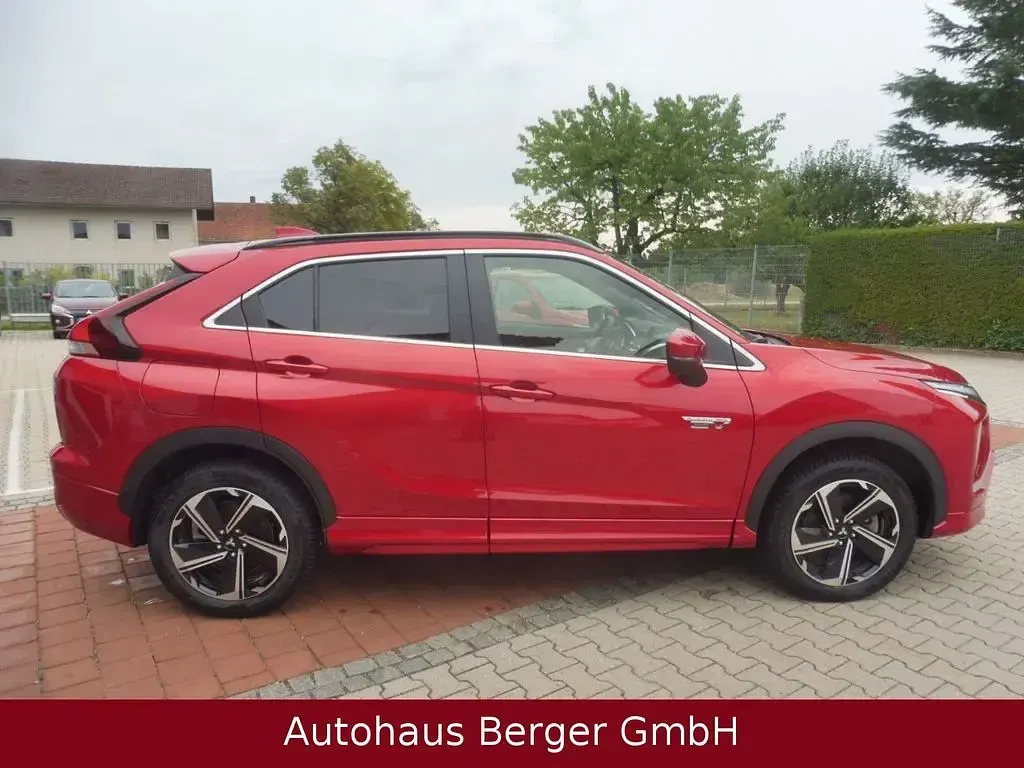 Gebraucht Mitsubishi Eclipse Cross Plus 98 PS (72 kW) 2025 Rot SUV