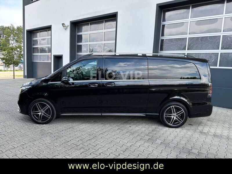 Gebraucht Mercedes V300 239 PS (175 kW) 2022 Schwarz metallic Van / Kleinbus