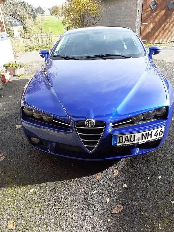 Blau Gebraucht 2006 Alfa Romeo Brera Coupé | 6.900 € (Fairer Preis) - Bild 1/4