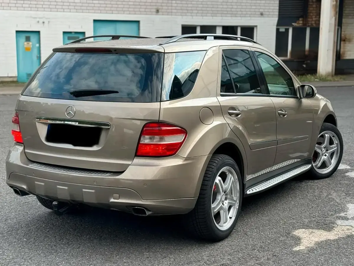 Gebraucht Mercedes ML420 AMG 306 PS (225 kW) 2008 Gold SUV