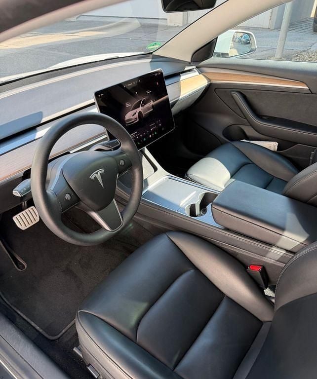 Gebraucht Tesla Model 3 377 kW (513 PS) 2022 Weiß Limousine