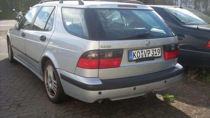 Silber Gebraucht 2000 Saab 9-5 Kombi | 650 € (Superpreis) - Bild 1/4