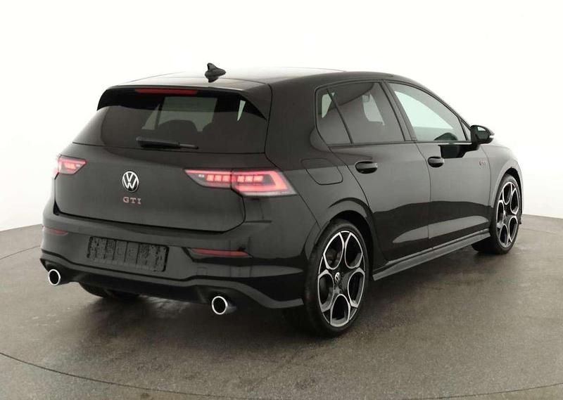 Neu VW Golf VIII GTI 265 PS (194 kW) 2025 Grau Limousine