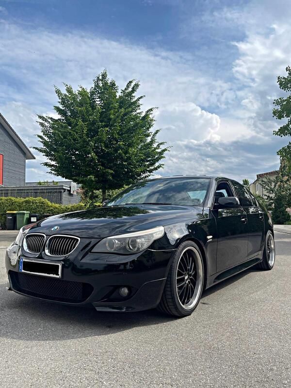 Schwarz Gebraucht 2007 BMW 530 Shadowline Limousine | 16.500 € - Bild 1/4