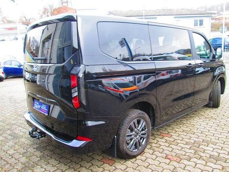 Gebraucht Ford Tourneo Custom 170 PS (125 kW) 2025 Andere Van