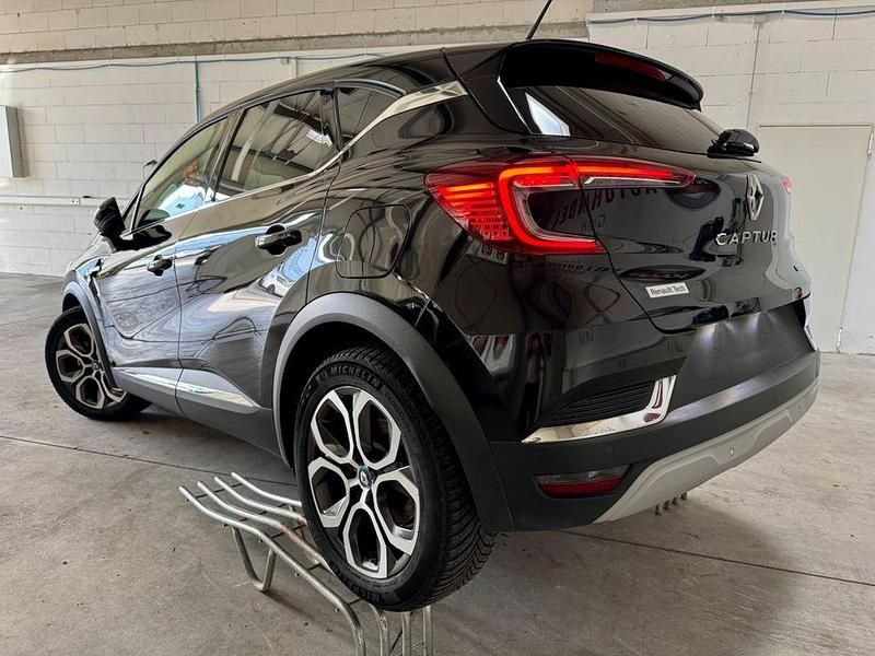 Gebraucht Renault Captur Intens 159 PS (116 kW) 2021 Schwarz SUV