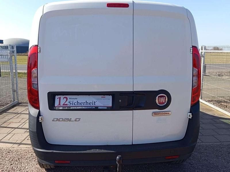 Gebraucht Fiat Doblò 95 PS (69 kW) 2019 Weiß Van / Kleinbus