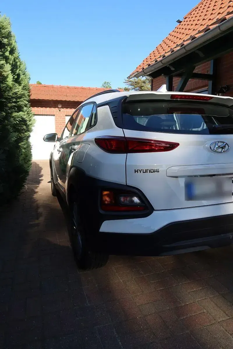 Gebraucht Hyundai Kona Style 177 PS (130 kW) 2020 Weiß SUV