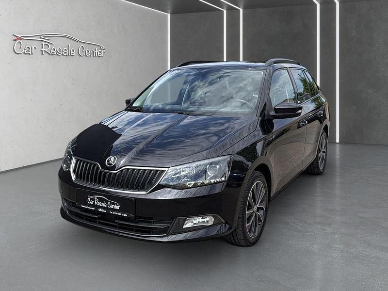 Schwarzmagic perleffekt Gebraucht 2015 Skoda Fabia Kombi | 11.490 € (Etwas zu teuer) - Bild 1/4