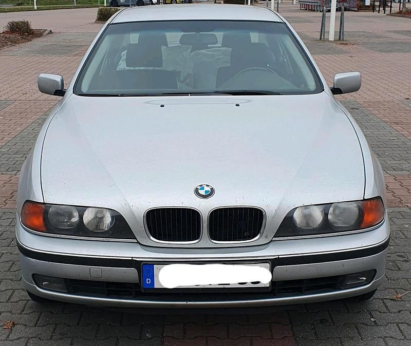 Gebraucht BMW 530 184 PS (135 kW) 2000 Silber Limousine