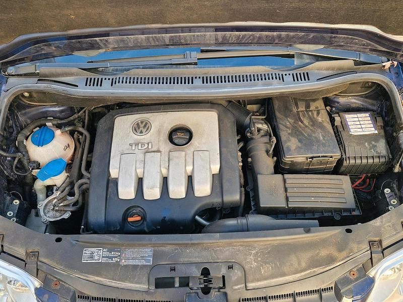 Gebraucht VW Touran 150 PS (110 kW) 2005 Blau Van / Kleinbus