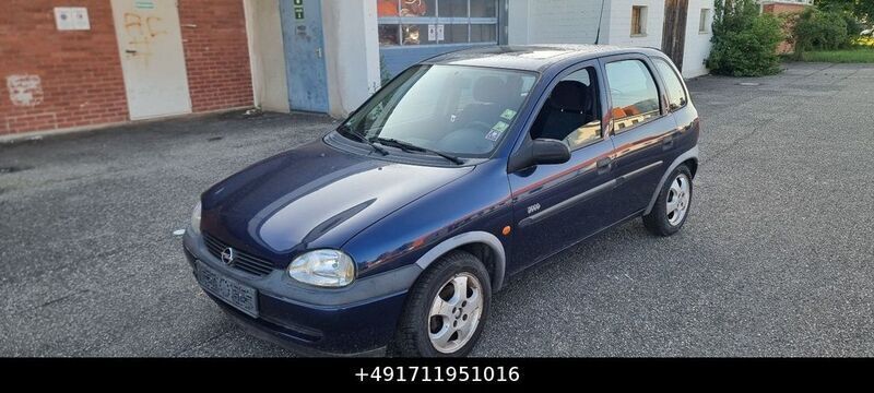 Blau Gebraucht 2000 Opel Corsa Edition Limousine | 690 € (Guter Preis) - Bild 1/4