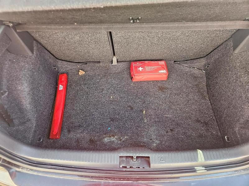 Gebraucht VW Polo 75 PS (55 kW) 2004 Schwarz Kleinwagen