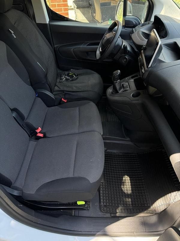 Gebraucht Peugeot Partner 102 PS (75 kW) 2020 Van / Kleinbus