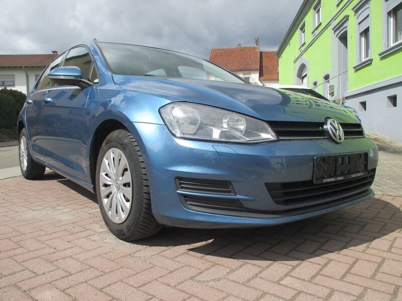 Blau Gebraucht 2012 VW Golf VII Limousine | 6.999 € (Teuer) - Bild 1/4