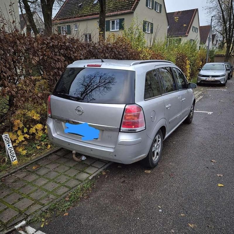 Gebraucht 2005 Opel Zafira Kombi | 1.600 € (Guter Preis) - Bild 1/3