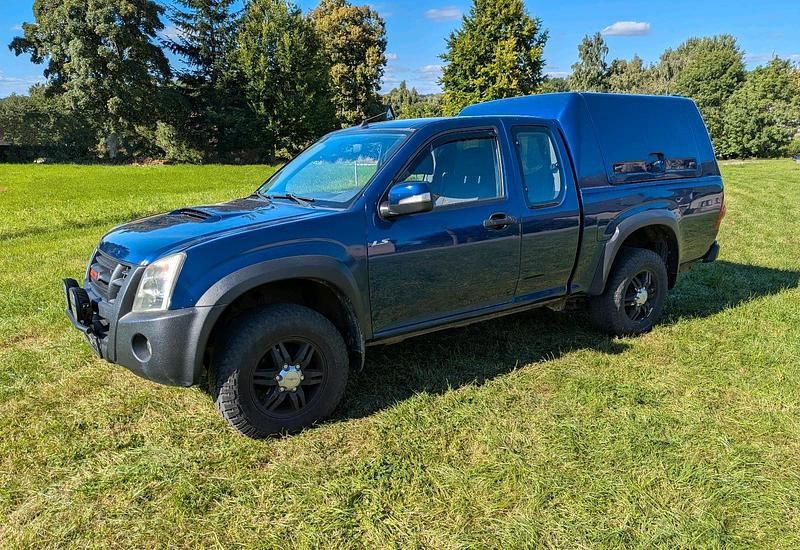 Blau Gebraucht 2009 Isuzu D-Max Abholung | 8.199 € - Bild 1/4