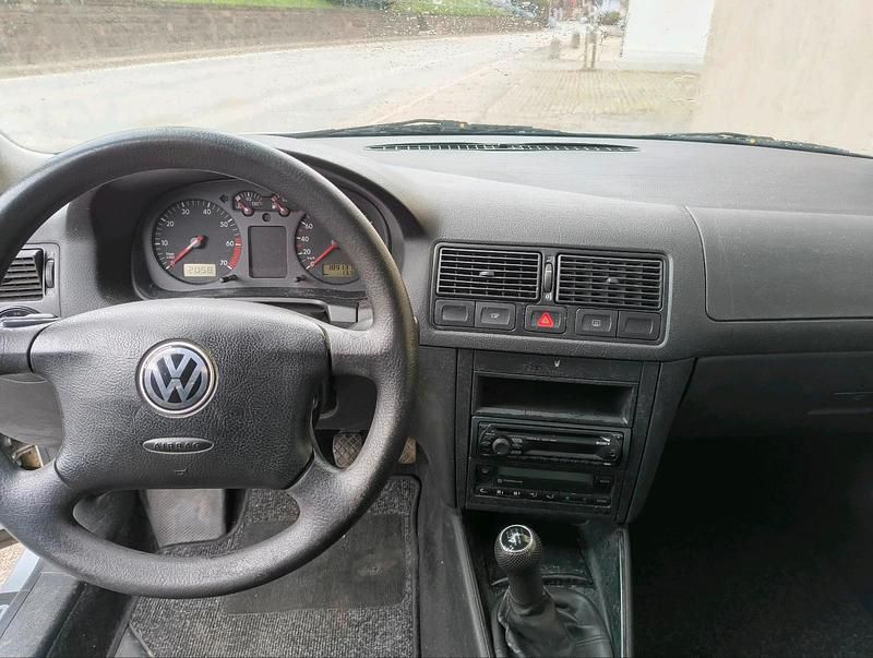 Gebraucht VW Golf IV 75 PS (55 kW) 2000 Silber Limousine