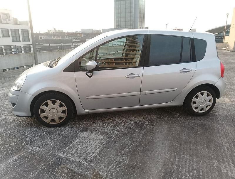 Gebraucht Renault Modus 101 PS (74 kW) 2008 Silber Van / Kleinbus