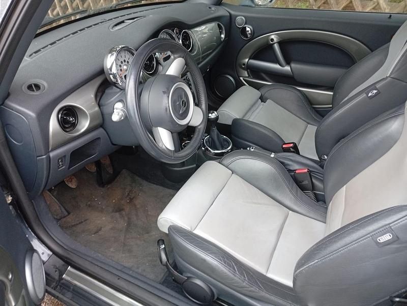 Gebraucht Mini Cooper Coupé 116 PS (85 kW) 2006 Schwarz Coupé