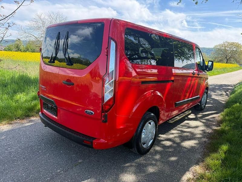 Gebraucht Ford Transit Custom 131 PS (96 kW) 2019 Rot Limousine