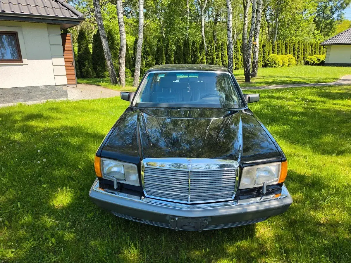 Gebraucht Mercedes 560 238 PS (175 kW) 1988 Schwarz Limousine